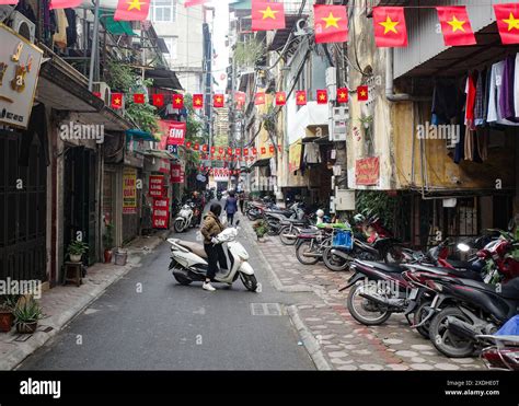 hanoi backstreets