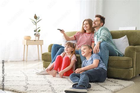 happy family watch online free