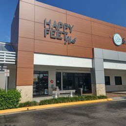 Happy Feet Plus Naples