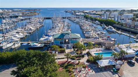 Discover Harborage Marina: Ultimate Boating Retreat