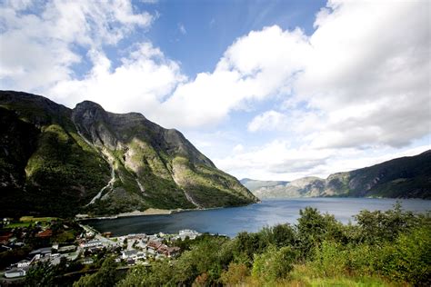 hardangerfjord in a nutshell