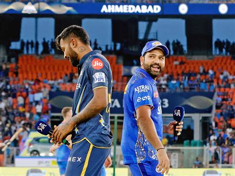 hardik pandya in mumbai