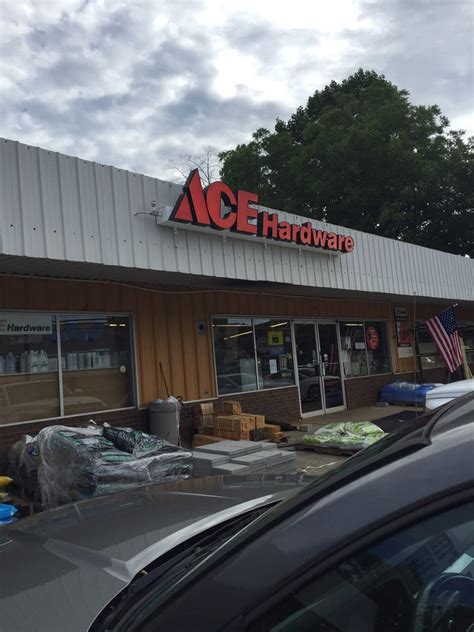 hardware store cleveland ga