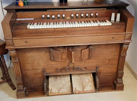 Harmonium Instrument Ancien