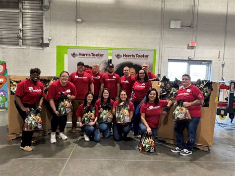 harris teeter employee