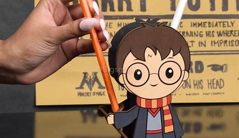 Harry Potter Quill Pen With Stand | Harry potter quill, Harry potter