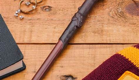 PHOTOS: New Harry Potter Wand Pen and Bookmark Sets Arrive at Universal