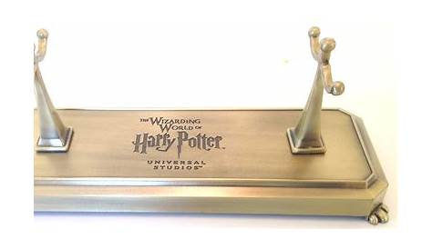 Harry Potter - Premium Wand Stand | at Mighty Ape Australia