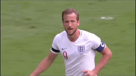 harry kane missing a penalty gif