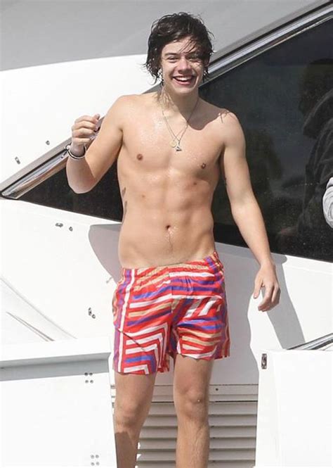 harry styles height and weight 2012