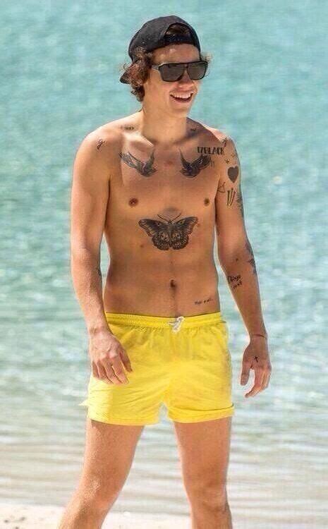 harry styles shirtless yellow shorts