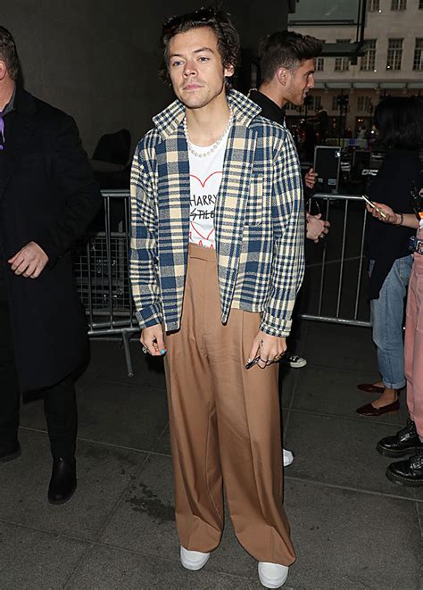 harry styles terrible outfit