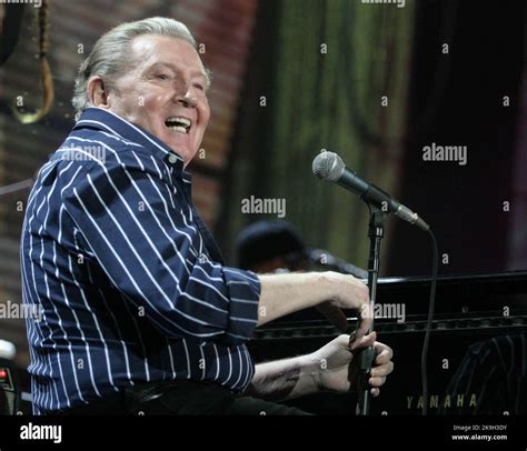 has jerry lee lewis passed away