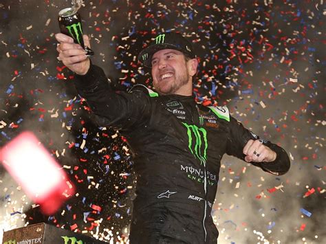 has kurt busch won a nascar championship