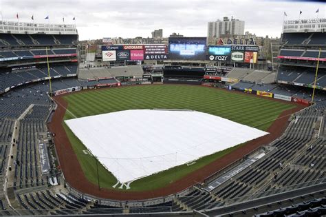 has the yankee game been postponed tonight