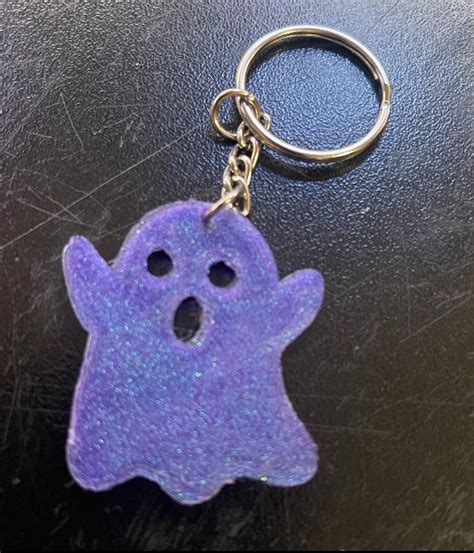 Hat Box Ghost Keychain
