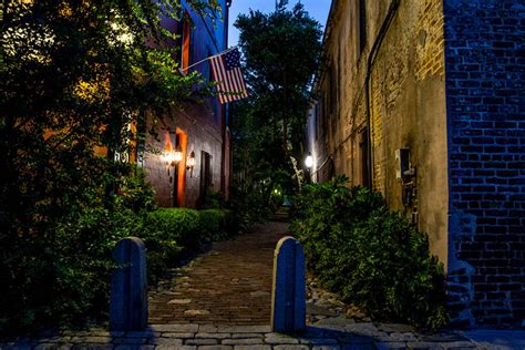 The 14 Best Ghost Tours in Charleston Wandering Crystal
