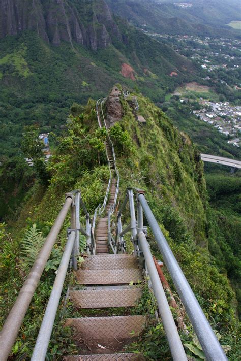 hawaii stairs to heaven