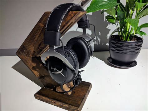 Headset Stand: A Must-Have Accessory For Gamers And Professionals