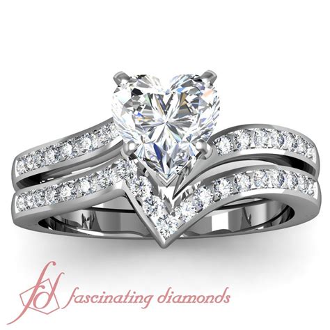 Heart Wedding Ring Set