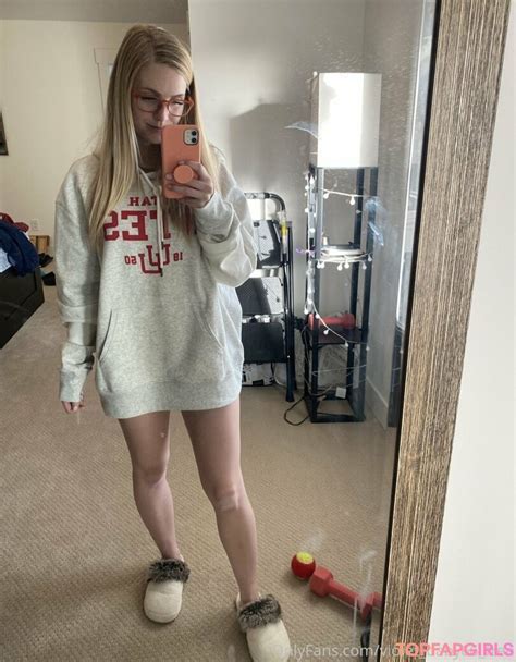 heathered leaks walker66