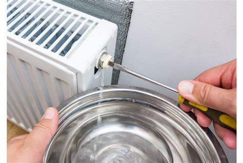 Heating Oil Bleeding Tool