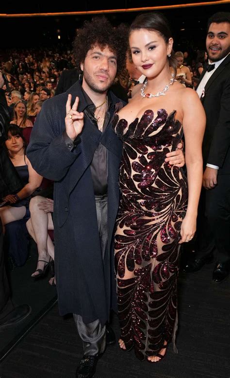 height difference between selena gomez and benny blanco