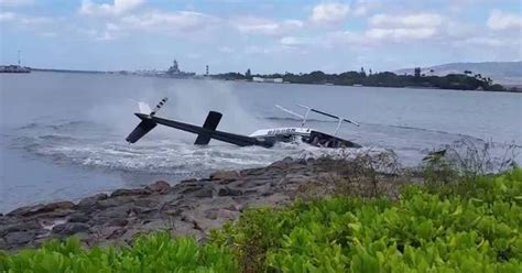 helicopter crashes in hawaii
