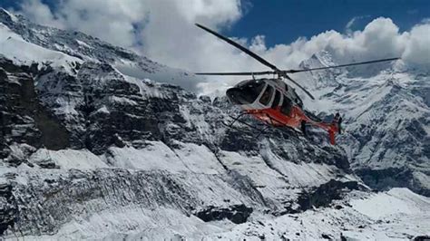 helicopter over Annapurna range