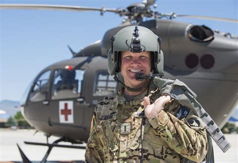 helicopter pilot in army