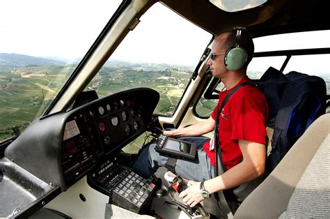 helicopter pilot sits in left or right