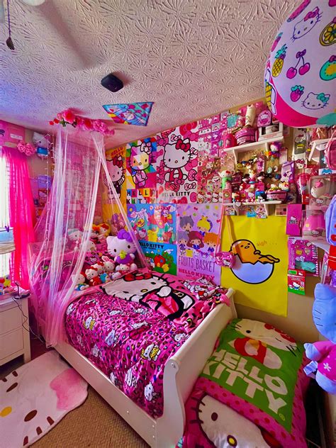 Hello Kitty Bedroom