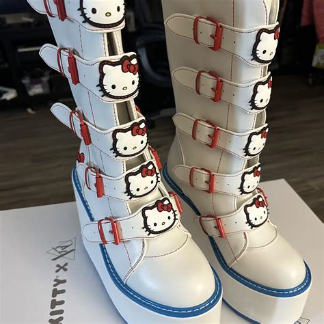 Hello Kitty Boots