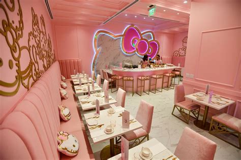 hello kitty cafe in usa