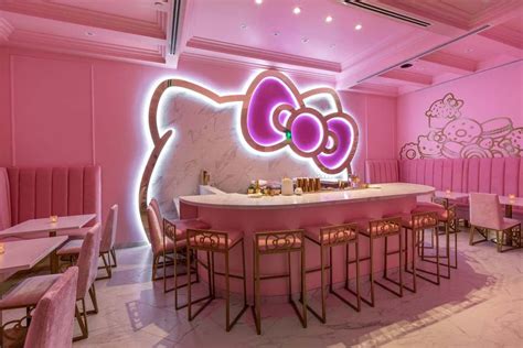 hello kitty cafe located