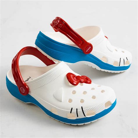 hello kitty crocs canada