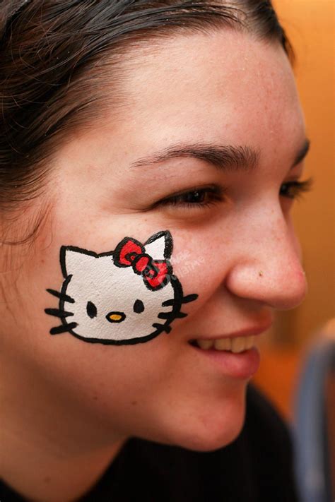hello kitty face painting