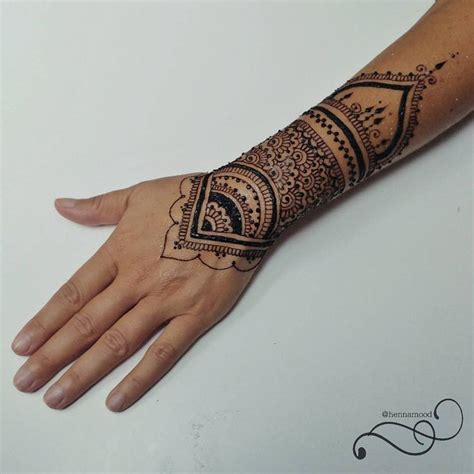 Pin by S61400 on صبيح☝ Finger henna designs, Finger