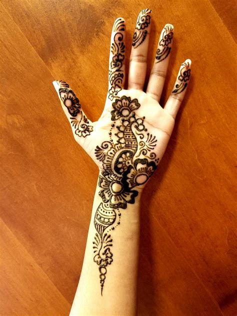 Hire Muladhara Henna and Healing Henna Tattoo Artist in