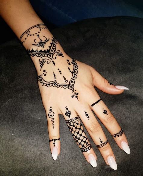 Home done henna Henna hand tattoo, Hand henna, Hand tattoos
