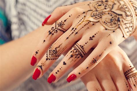 Ideen und Anleitung zum Henna Tattoo selber machen Henna