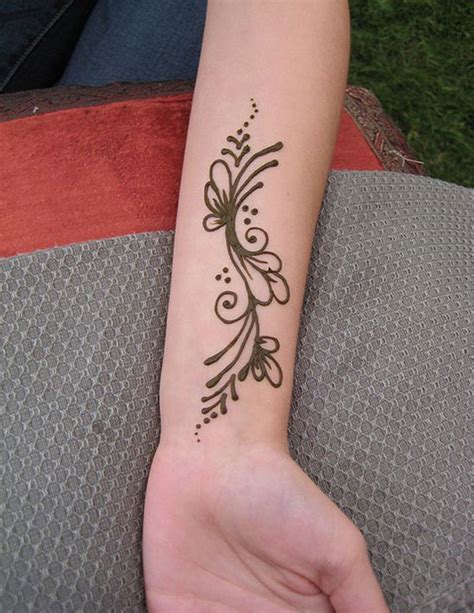 DIY henna Latest mehndi designs, Hena tattoo, Diy henna