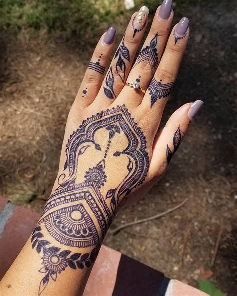 jagua tattoo by henna vagabond Henna, Jagua tattoo, Tattoos
