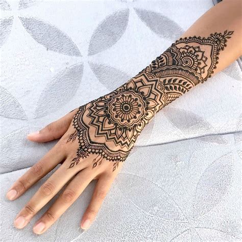 Los mejores tatuajes de henna 2020 Tatuaje Tattoo