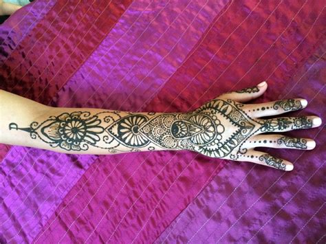 Hire Trasori Mehndi Henna Tattoo Artist in New Orleans