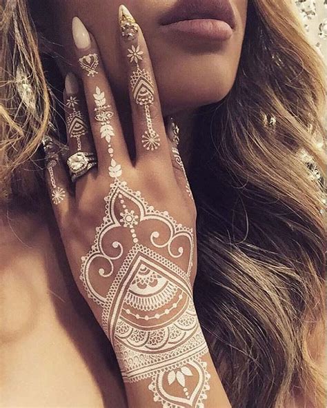 20 Stylish and Lovely Henna Designs for Hands SheIdeas