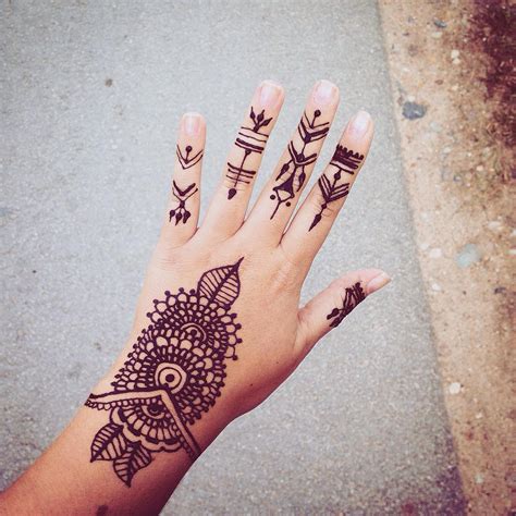 Hire Rang a passionate henna body art Henna Tattoo