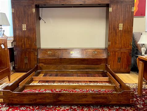 Henredon Bedroom Set