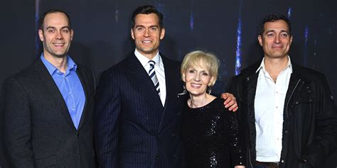 henry cavill and his brother relationship