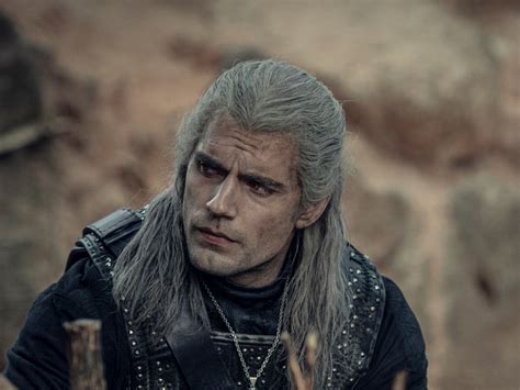 henry cavill witcher news